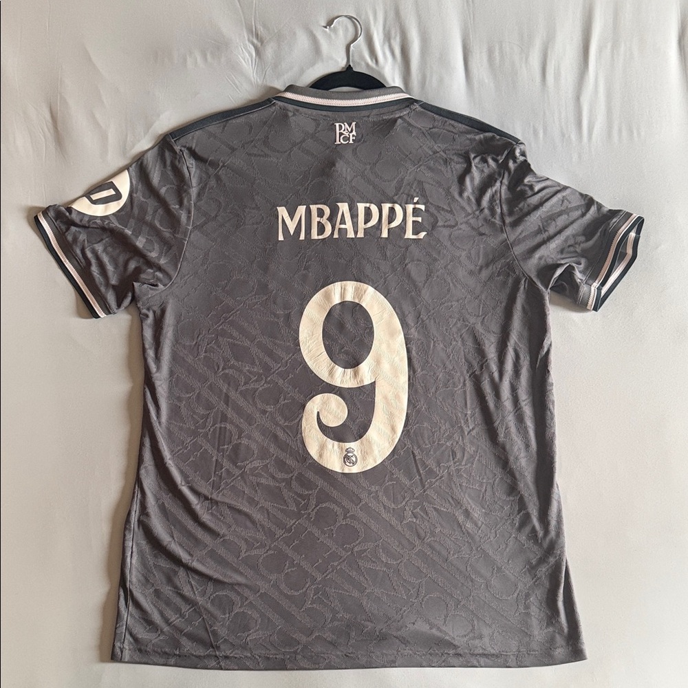 Adidas Real Madrid AUTHENTIC Third Jersey 24/25 - MBAPPE #9